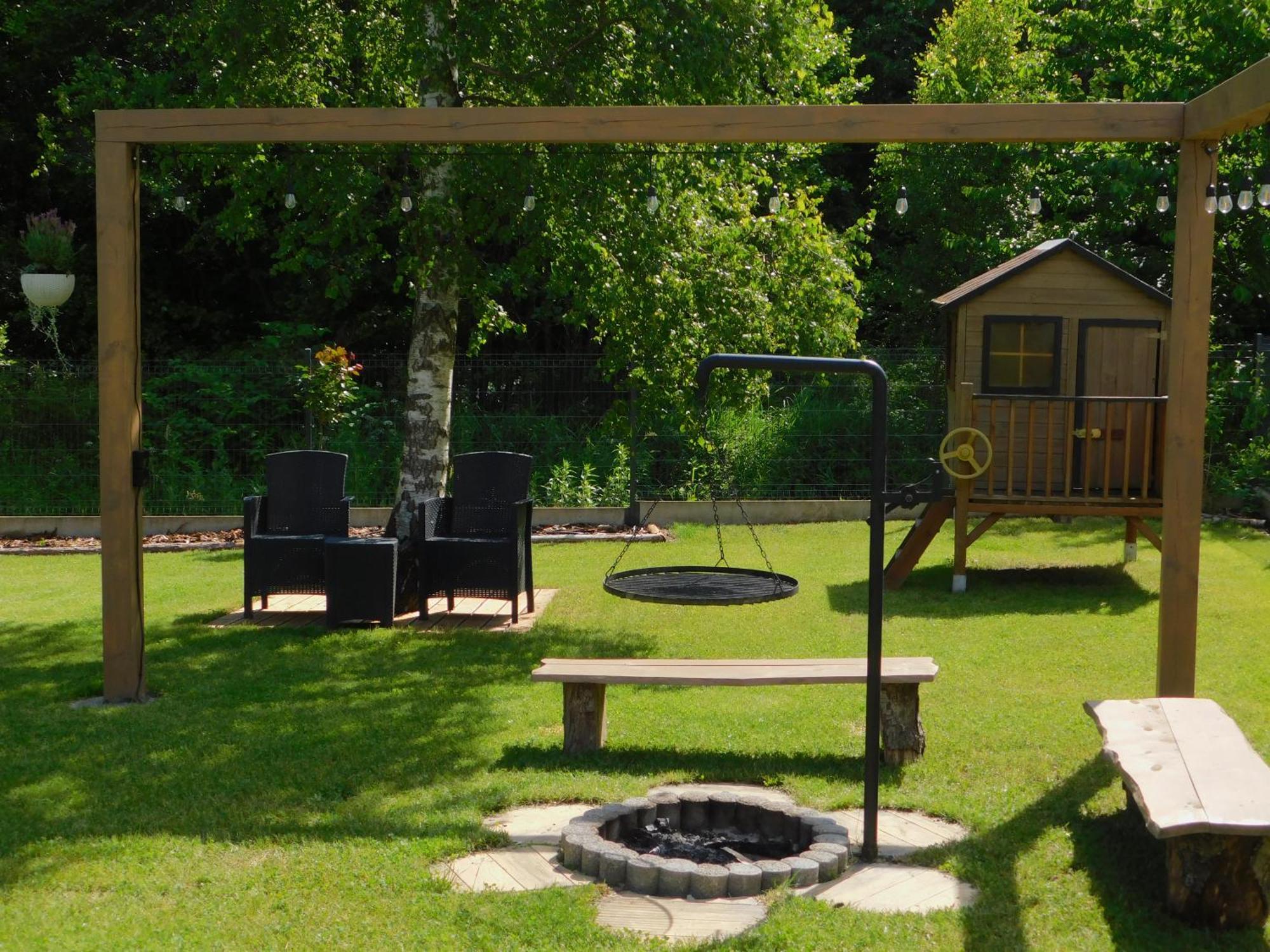 Forest House Sasino-Spa Sauna Balia ภายนอก รูปภาพ